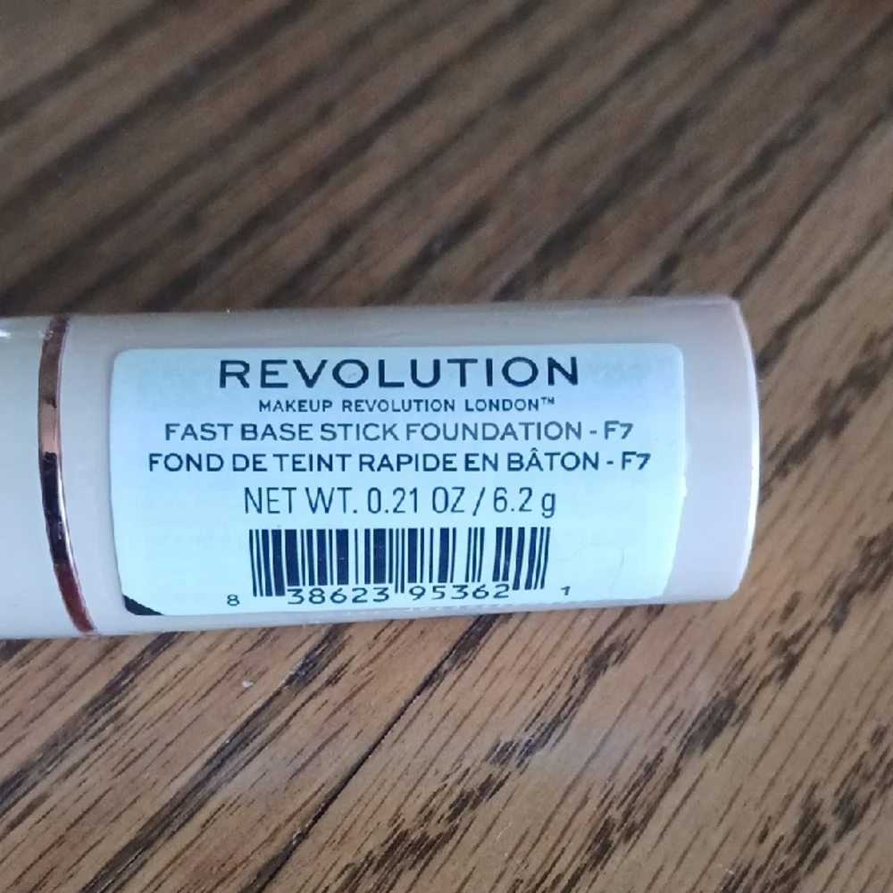 Revolution Cream Concealer Matte Finish
